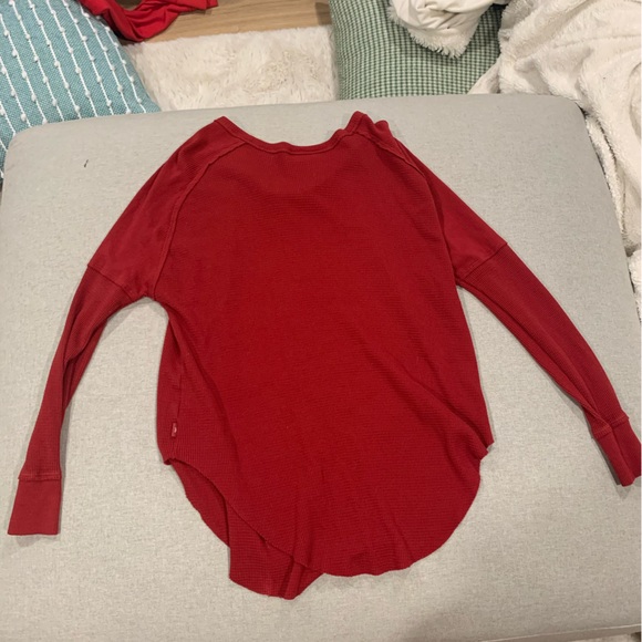 Artizia/TNA scoop neck waffle long sleeve shirt red - Picture 2 of 3